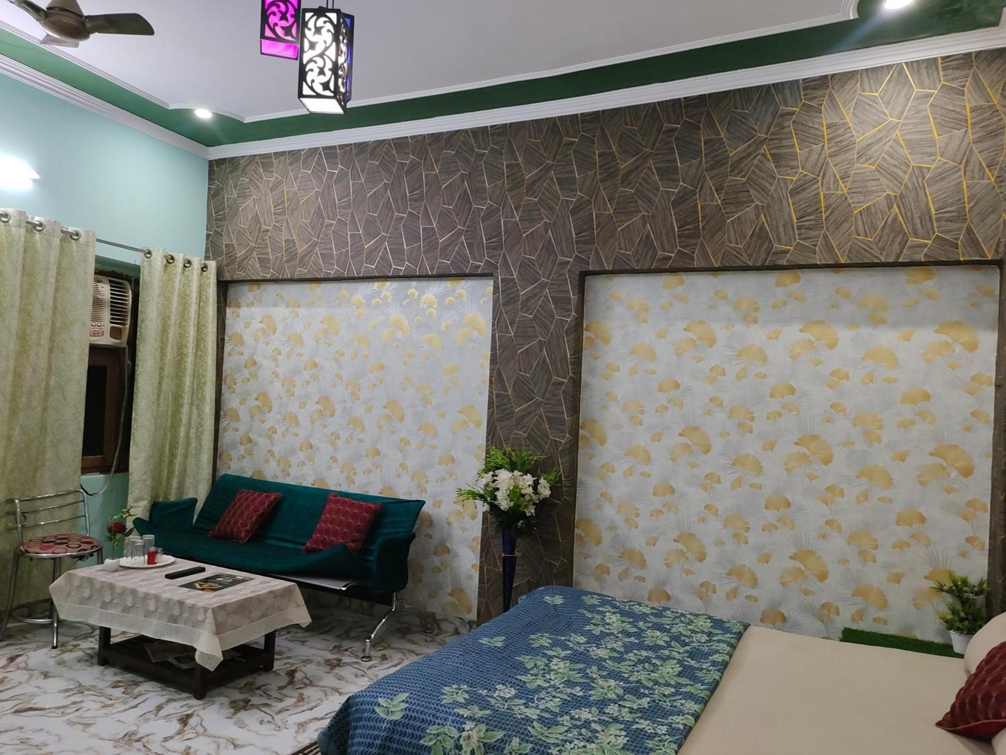 Banarasiya Stay Walking Distance To Banaras Railway Station Варанаси Екстериор снимка