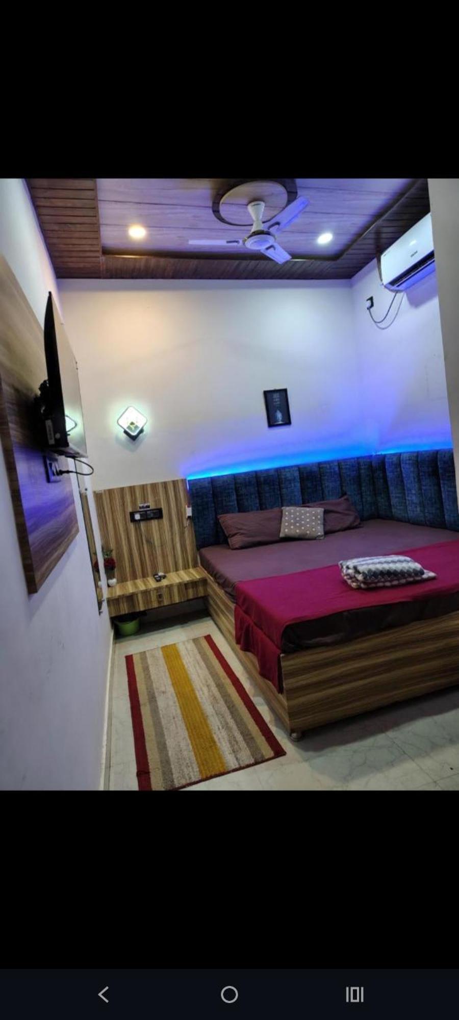 Banarasiya Stay Walking Distance To Banaras Railway Station Варанаси Стая снимка